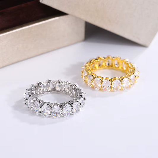 CLASSIC Exklusiv Ring med Vit Zirkon