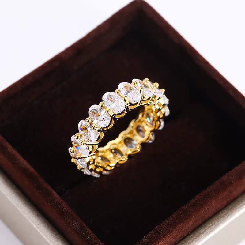 CLASSIC Exklusiv Ring med Vit Zirkon