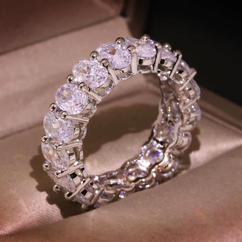 CLASSIC Exklusiv Ring med Vit Zirkon